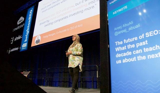 Areej on-stage at brightonSEO